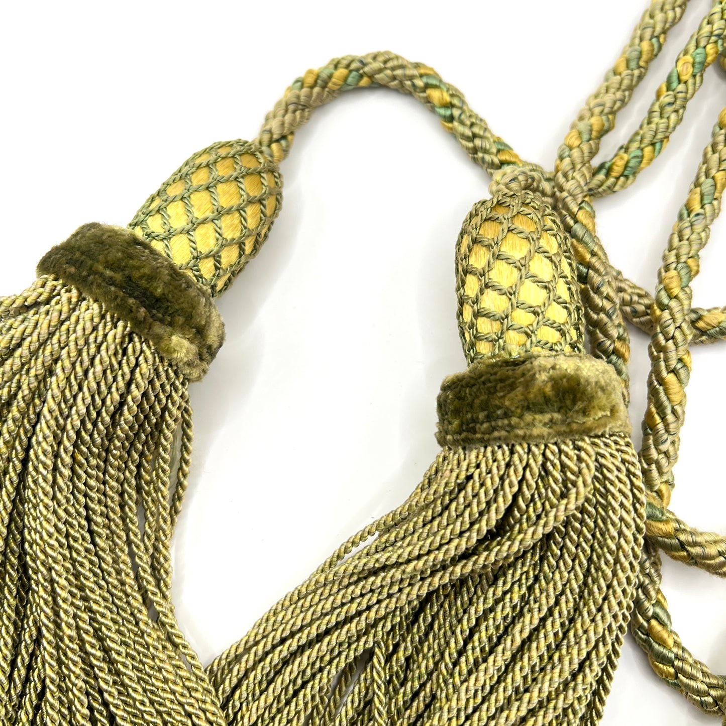 Eleganckie Chwosty Dekoracyjne – Velvet & Gold Edition