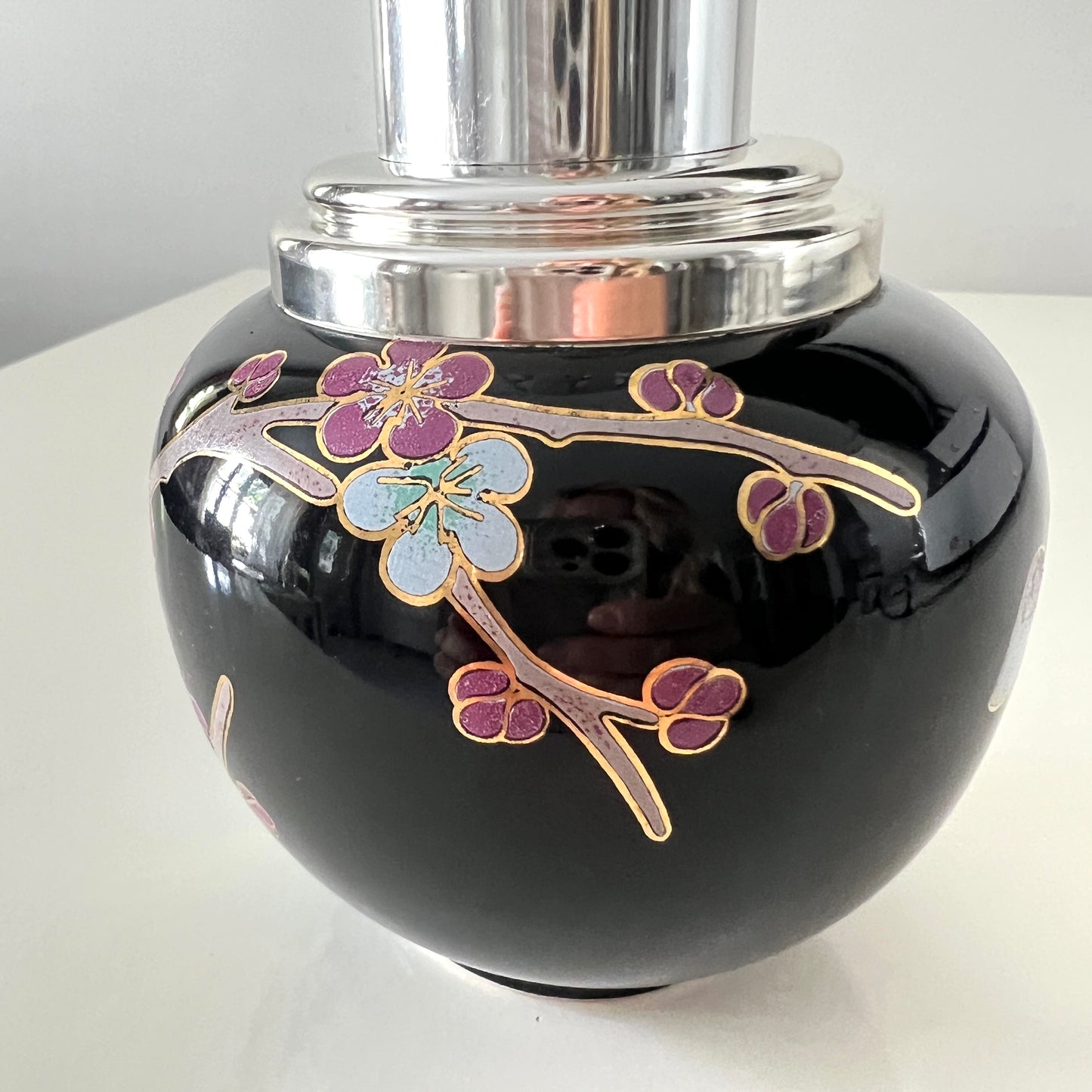Lampa zapachowa Berger – czarna porcelana z kwiatem wiśni, komplet