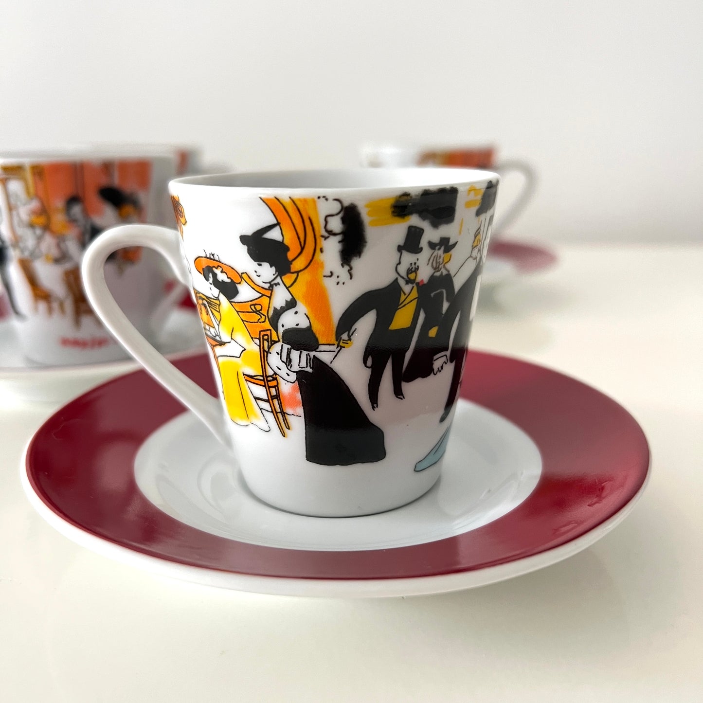 Serwis do kawy Maxim’s de Paris – 4 filiżanki + 4 spodki, porcelana, vintage