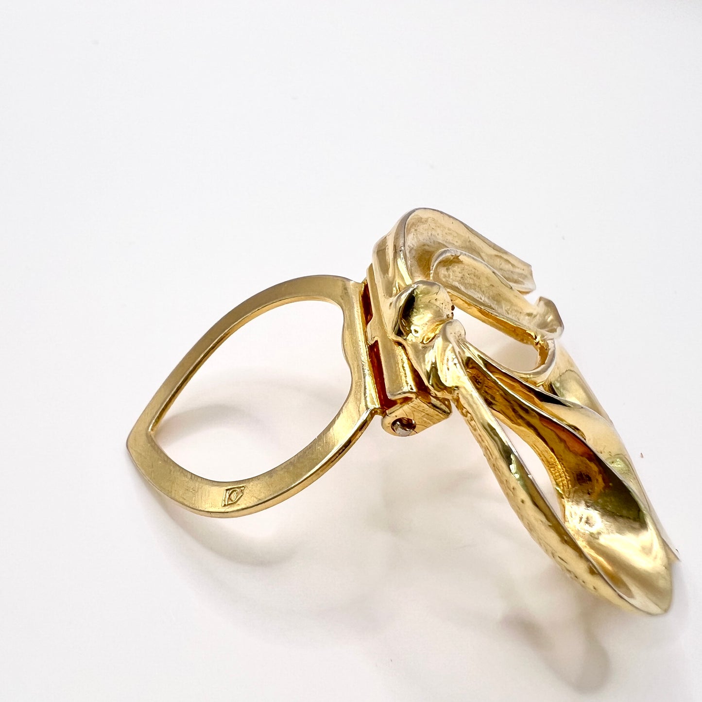 Złota zapinka / klips do apaszki – vintage, styl sculptural