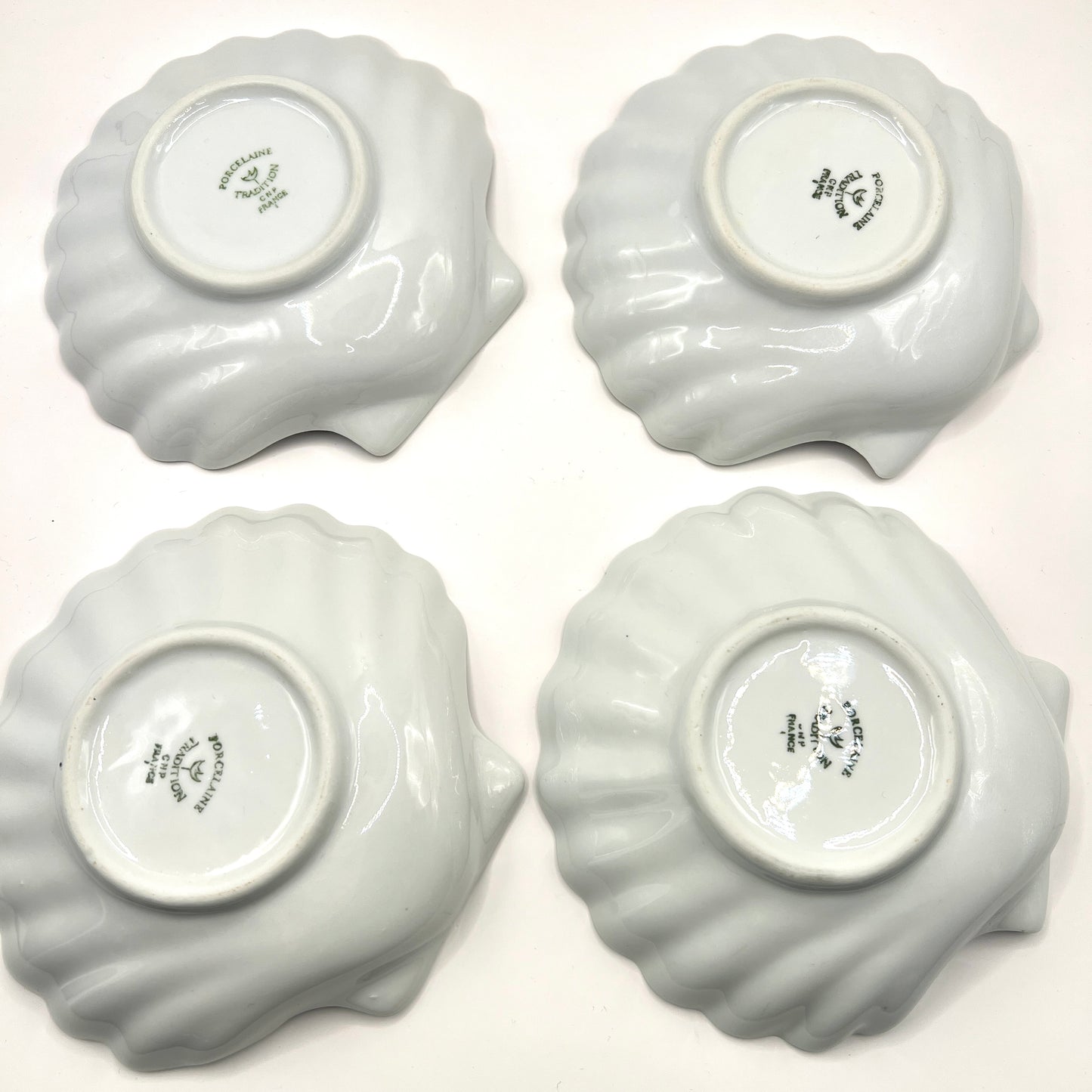 Zestaw 4 Porcelanowych Miseczek Małży | Porcelaine Tradition CNP France