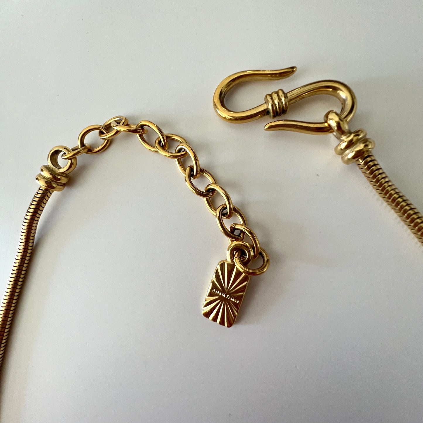Naszyjnik vintage Yves Saint Laurent – czerwone kaboszony, lata 80.