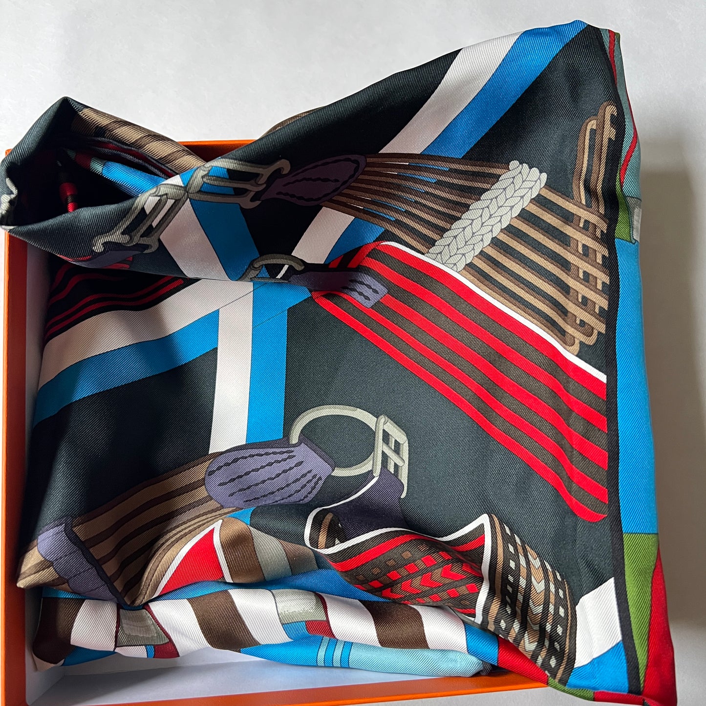 Apaszka Hermès Double Sangle 2018 - Carré 90 Jedwab Vintage