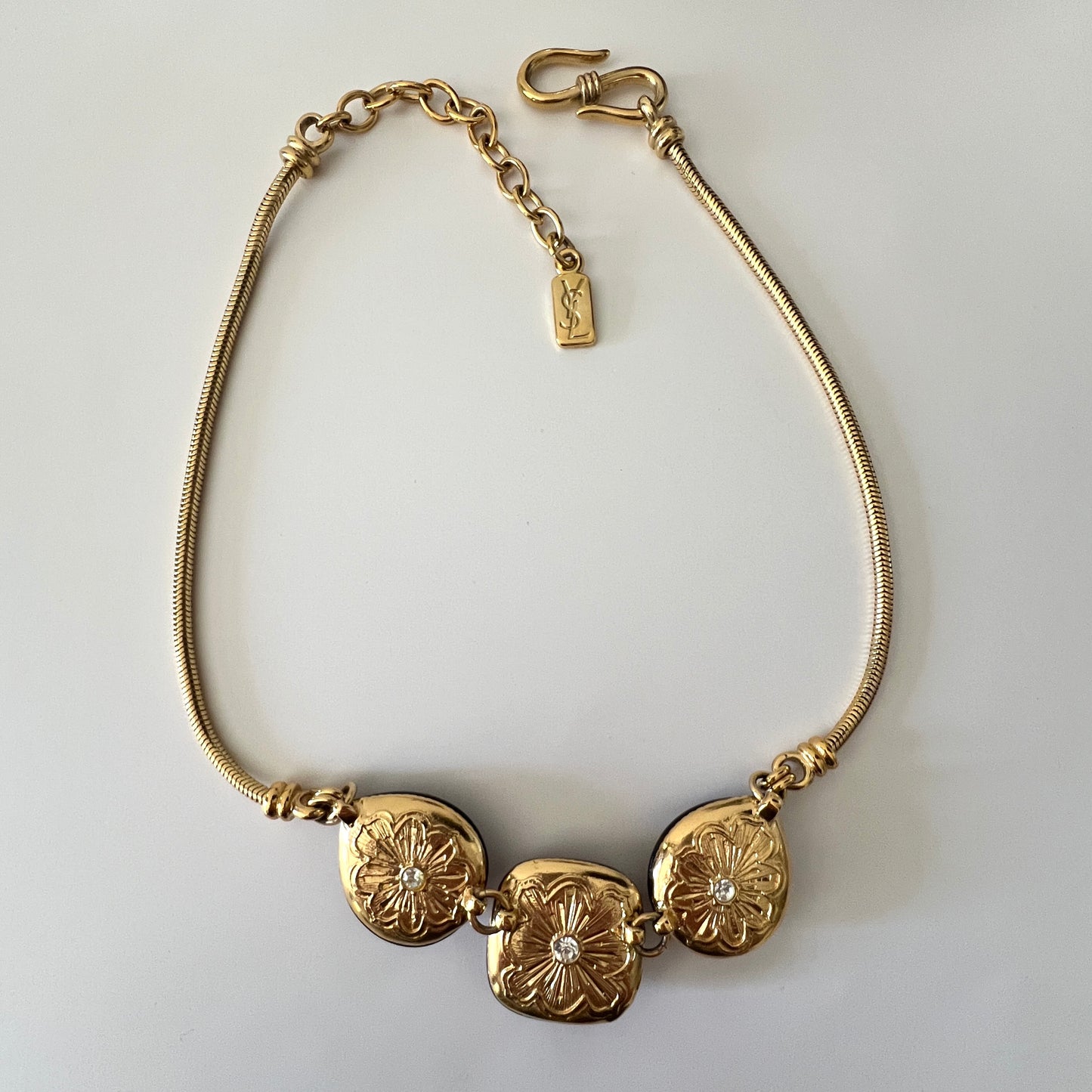 Naszyjnik vintage Yves Saint Laurent – czerwone kaboszony, lata 80.