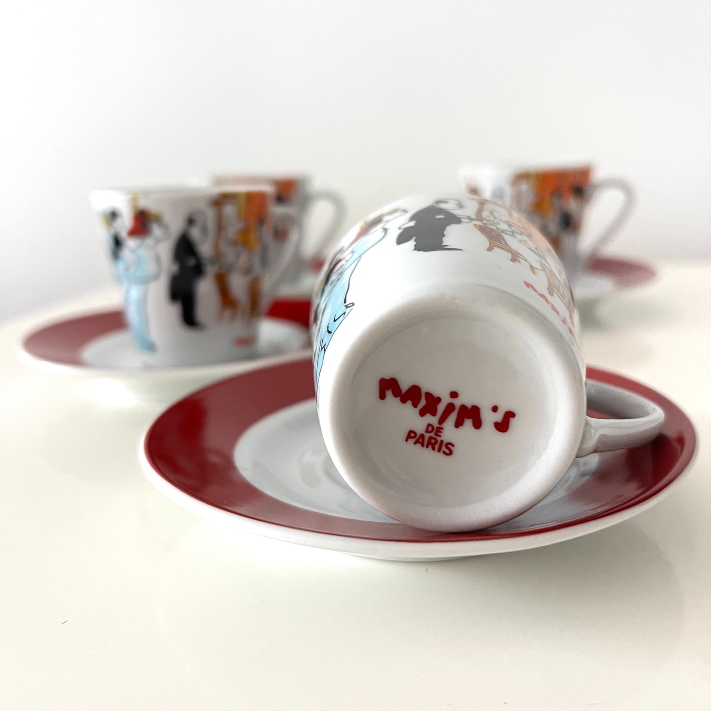 Serwis do kawy Maxim’s de Paris – 4 filiżanki + 4 spodki, porcelana, vintage