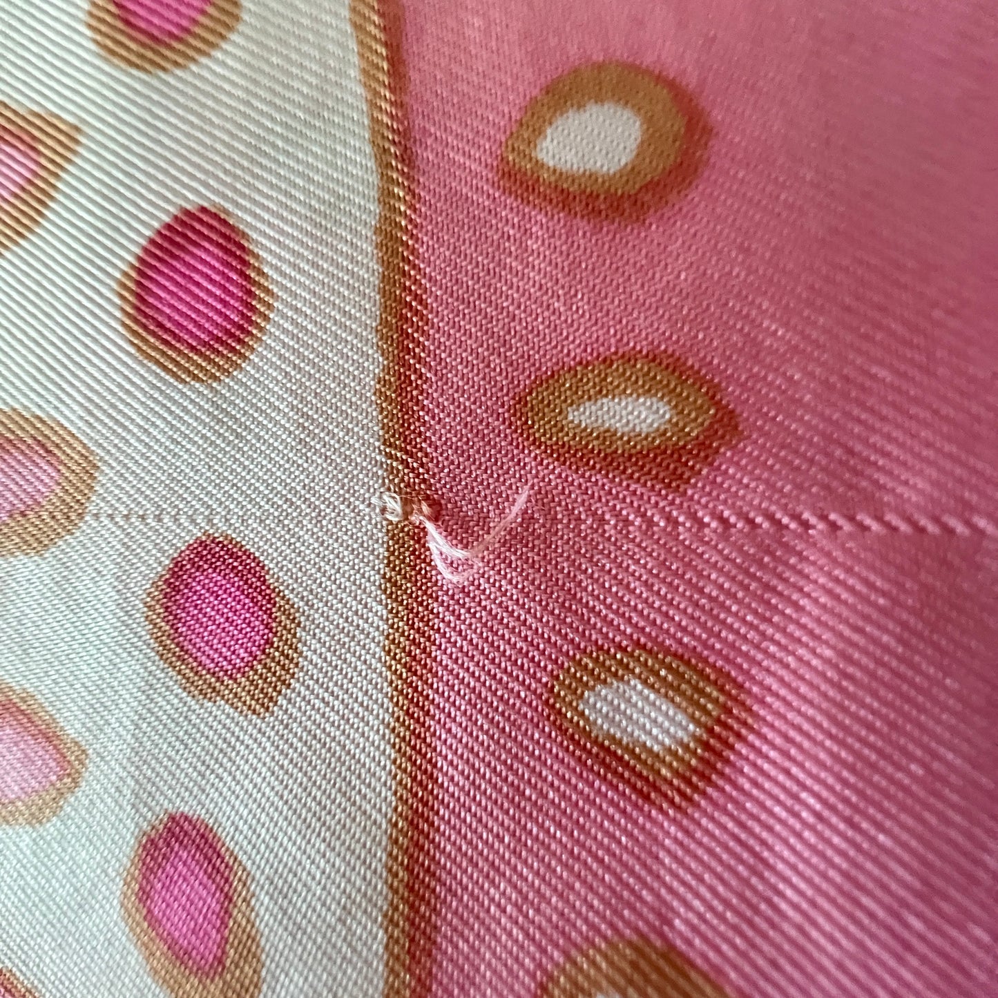 Apaszka Christian Dior – różowo-pudrowa, wzór paisley, 80×80 cm, oryginalne pudełko