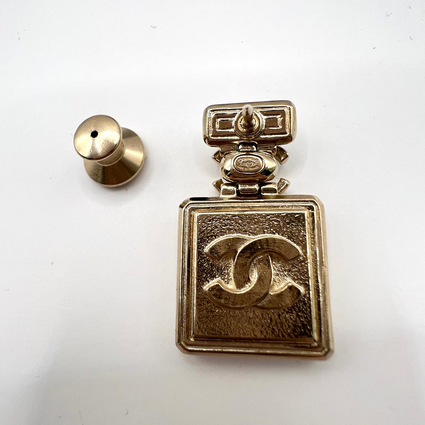Broszka Chanel No. 5 z kryształami Made in France
