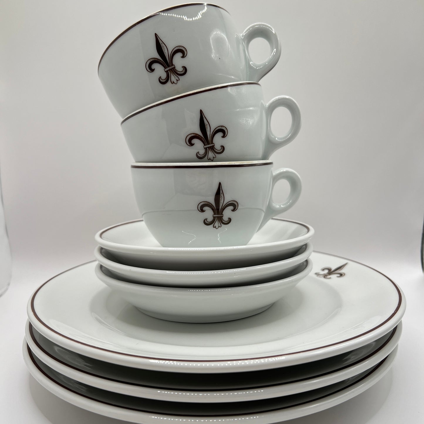 Wyjątkowy zestaw porcelany od legendarnej marki A. Simon Paris