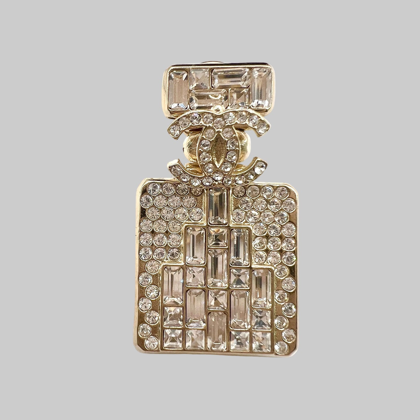 Broszka Chanel No. 5 z kryształami Made in France